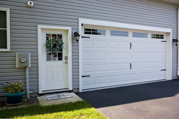 24/7 Emergency Garage Door Roller Replacement experts in Red Corral, CA